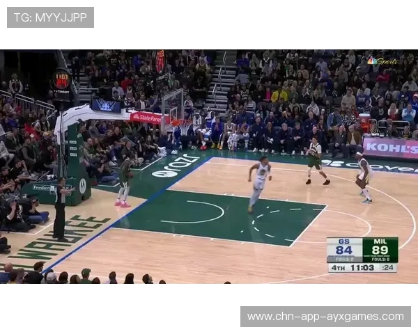 库里连线震撼球馆,勇士成功弯道超车